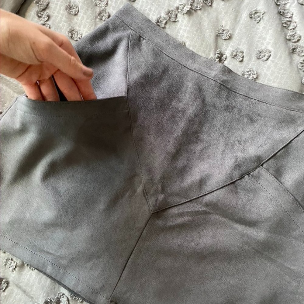 Grey Suede Mini Skirt - Picture 4 of 8